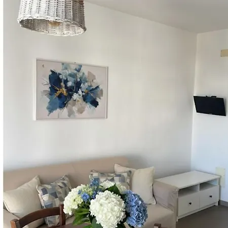 Apartment La Casetta In Centro Lampedusa